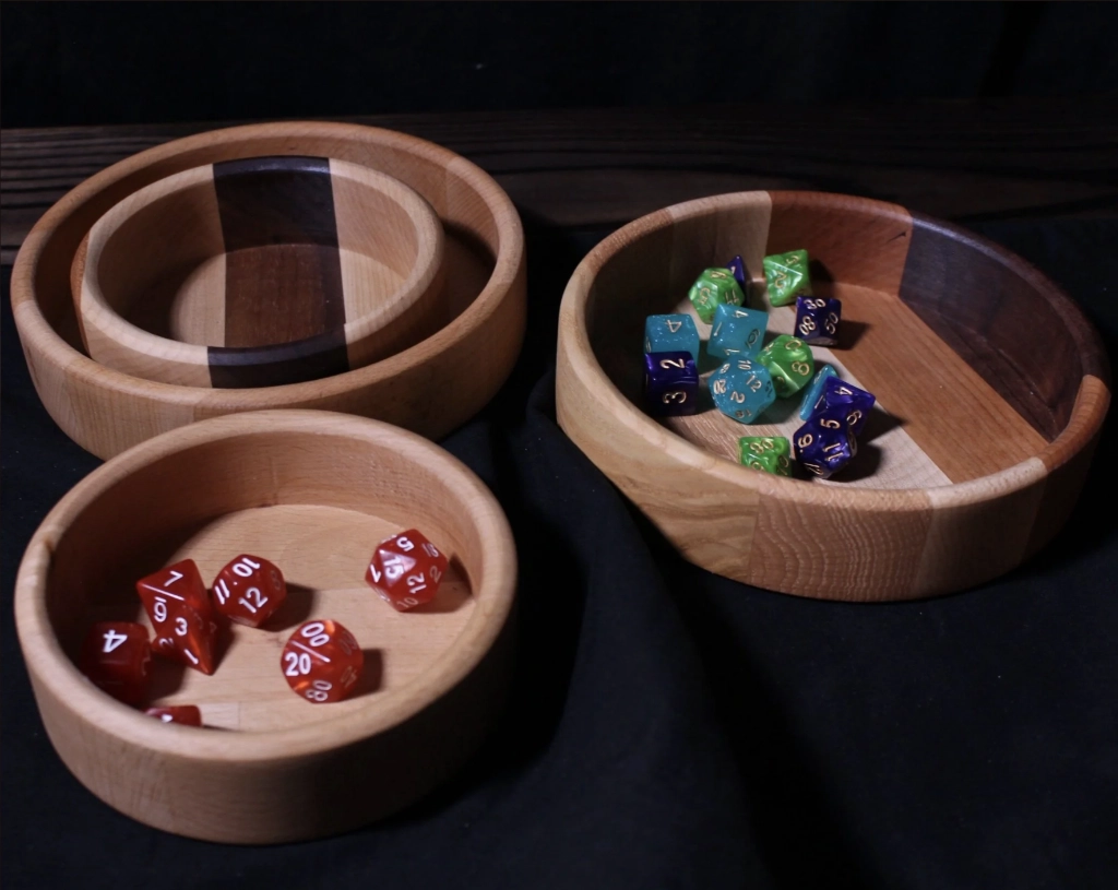 Circile dice trays made of beachwood and striped wood